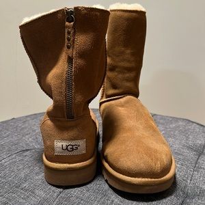 Ugg boot -  chesnut short